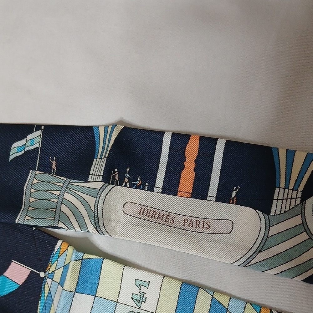 Hermes "Les Folies du Ciel" Silk Twilly Scarf - Picture 3 of 6